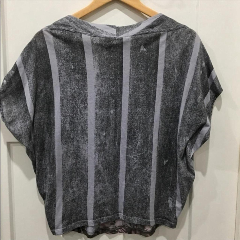 Zara collection floral stripe short sleeve top size medium - Picture 2 of 5